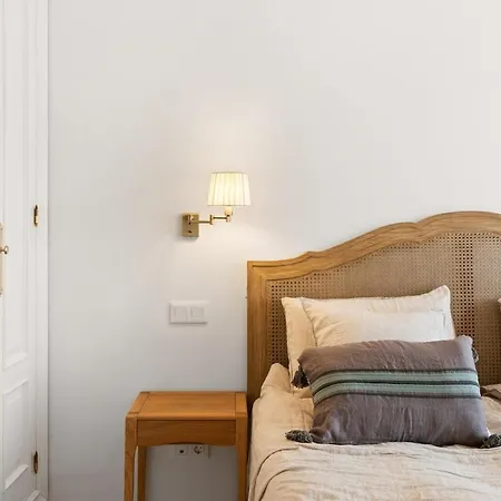 Napoles In Vasari * ماربيا